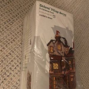 Dickens Village Crachit’s Corner - NEW in box